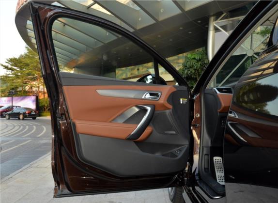 DS 5LS 2018款 30THP 奢华型 车厢座椅   前门板