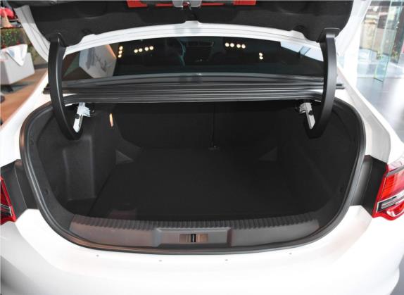 DS 5LS 2018款 30THP 时尚型 车厢座椅   后备厢