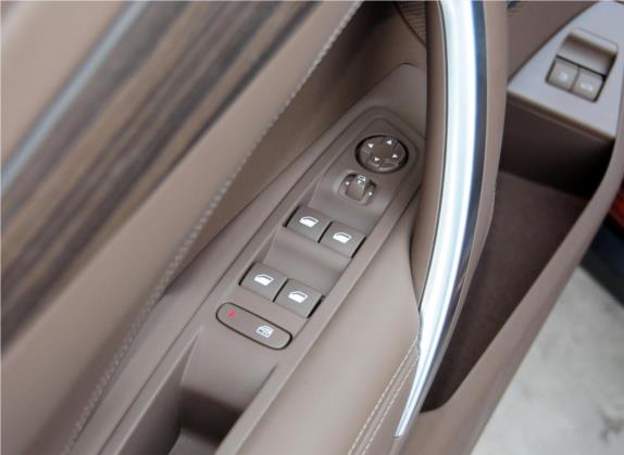 DS 6 2014款 1.6T 尊享版THP200 车厢座椅   门窗控制
