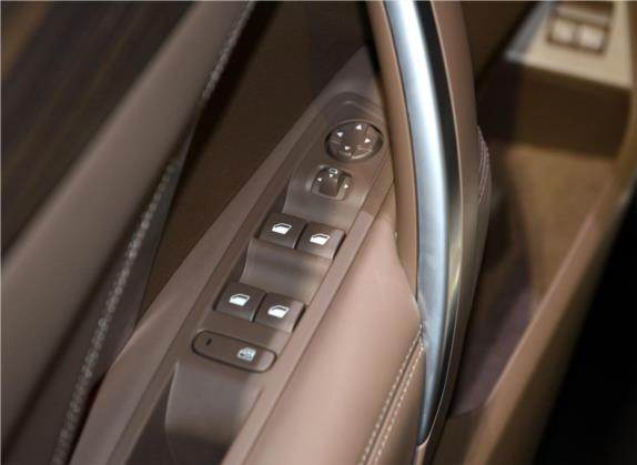 DS 6 2014款 1.6T 尊享版THP160 车厢座椅   门窗控制