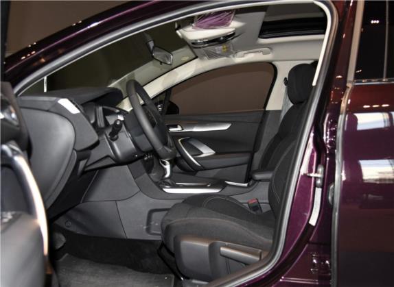 DS 6 2016款 1.6T 雅致版THP160 车厢座椅   前排空间