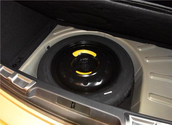 DS 6 2016款 1.8T 60周年限量版THP200 其他细节类   备胎