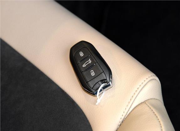 DS 6 2016款 1.8T 60周年限量版THP200 其他细节类   钥匙