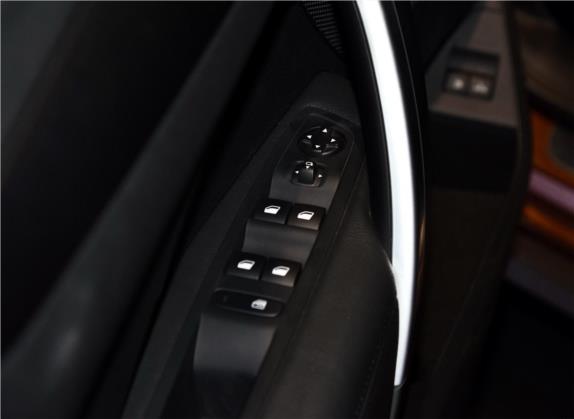 DS 6 2017款 1.6T 豪华版THP160 车厢座椅   门窗控制
