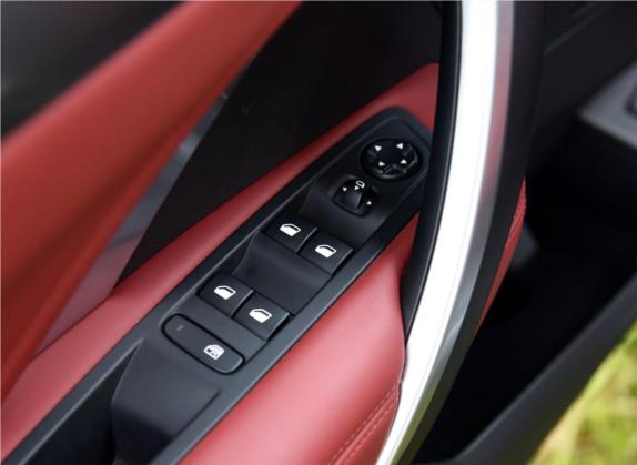 DS 6 2017款 1.6T 限量版THP160 车厢座椅   门窗控制