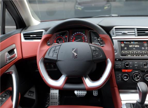 DS 4S 2016款 1.8T 自动尊享版THP200 中控类   驾驶位