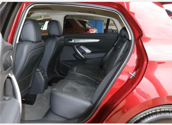 DS 4S 2016款 1.6T 自动睿动版THP160 车厢座椅   后排空间