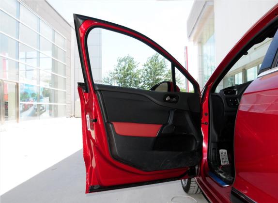 DS 4 2012款 1.6T 雅致版 车厢座椅   前门板