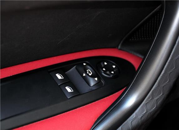 DS 4 2012款 1.6T 雅致版 车厢座椅   门窗控制