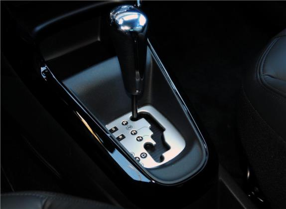 DS 3经典 2012款 1.6L 至尊版 中控类   挡把
