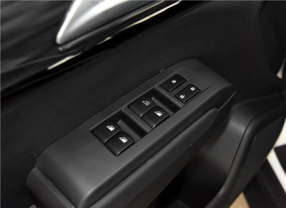 东风风度MX5 2016款 1.4T 手动时尚版 车厢座椅   门窗控制