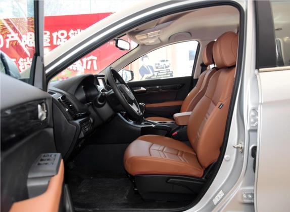 东风风度MX5 2016款 1.4T 手动豪华版 车厢座椅   前排空间