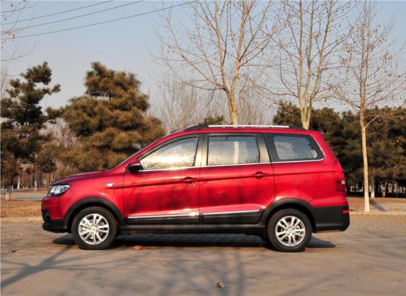 风光360 2015款 1.5L 手动豪华型 5座 国IV 外观   正侧