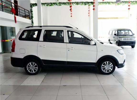 风光360 2015款 1.5L 手动舒适型 7座 国V 外观   正侧