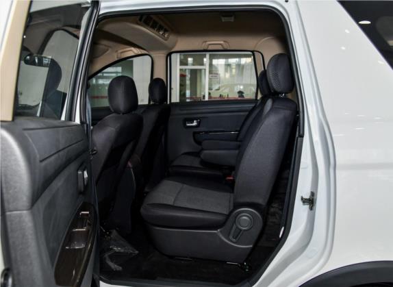 风光370 2016款 1.5L 手动标准型Ⅱ 7座 车厢座椅   后排空间