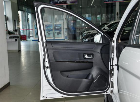 风光370 2016款 1.5L 手动标准型Ⅱ 7座 车厢座椅   前门板