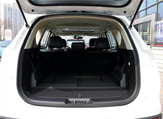 风光580 2017款 1.5T CVT豪华型 车厢座椅   后备厢
