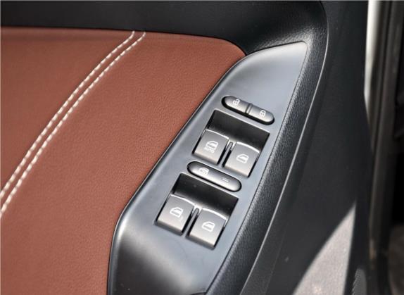 风光580 2017款 1.5T CVT豪华型 车厢座椅   门窗控制