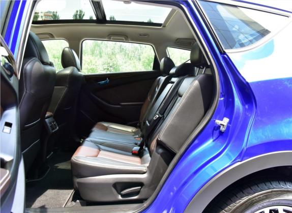 风光580 2017款 1.5T CVT智联型 车厢座椅   后排空间