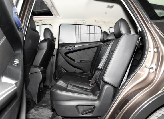风光580 2017款 1.5T CVT舒适型 车厢座椅   后排空间