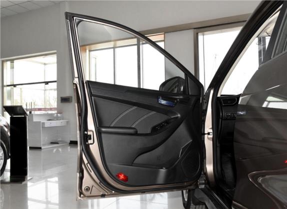 风光580 2017款 1.5T CVT舒适型 车厢座椅   前门板