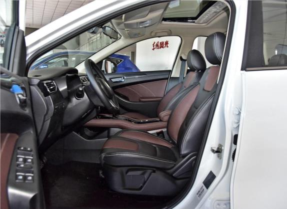 风光580 2017款 改款 1.5T CVT豪华型 车厢座椅   前排空间