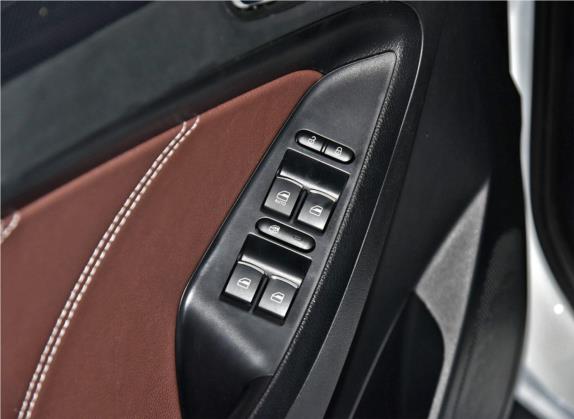 风光580 2017款 改款 1.5T CVT豪华型 车厢座椅   门窗控制