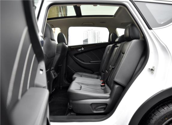 风光580 2018款 1.5T CVT智尚型 车厢座椅   后排空间