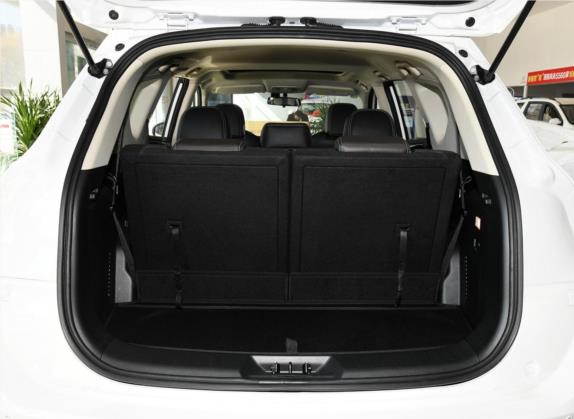 风光580 2018款 改款 1.5T CVT豪华型 车厢座椅   后备厢