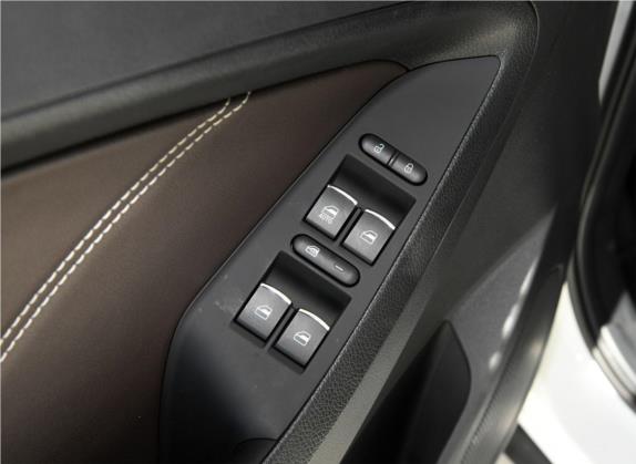 风光580 2018款 改款 1.5T CVT豪华型 车厢座椅   门窗控制