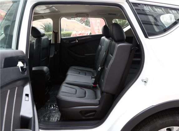 风光580 2018款 改款 1.8L 手动舒适型 车厢座椅   后排空间