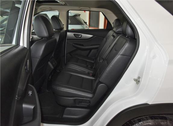 风光S560 2018款 1.8L 手动豪华型 7座 车厢座椅   后排空间