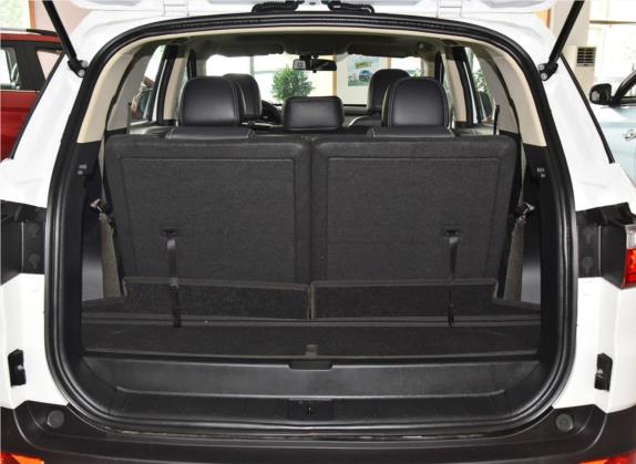 风光S560 2018款 1.8L 手动豪华型 7座 车厢座椅   后备厢