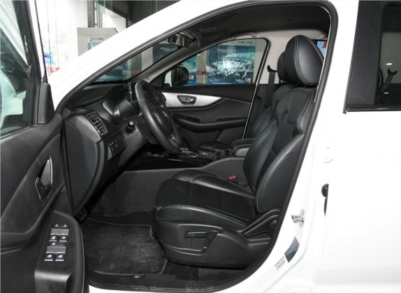 风光S560 2018款 1.8L CVT精英型 5座 车厢座椅   前排空间