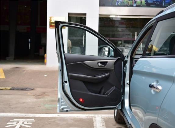 风光S560 2018款 1.8L 手动都市型 5座 车厢座椅   前门板