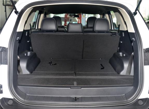 风光S560 2019款 1.8L CVT精英型 车厢座椅   后备厢