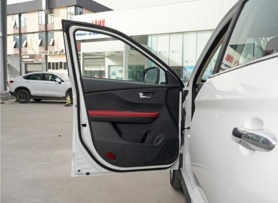 风光S560 2021款 2.0L 手动都市型 车厢座椅   前门板