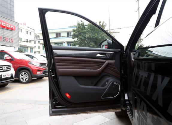 风光ix7 2020款 2.0TGDI 自动四驱征途版 车厢座椅   前门板