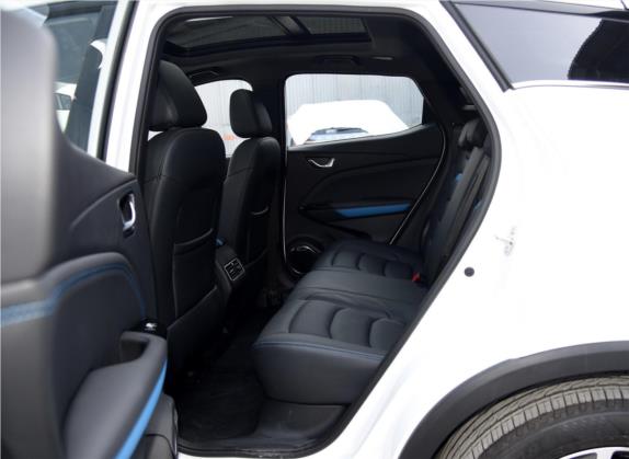 风光E3 2019款 EV 智豪型 车厢座椅   后排空间
