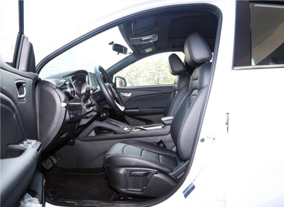 风光E3 2019款 EVR 增程智慧型 车厢座椅   前排空间