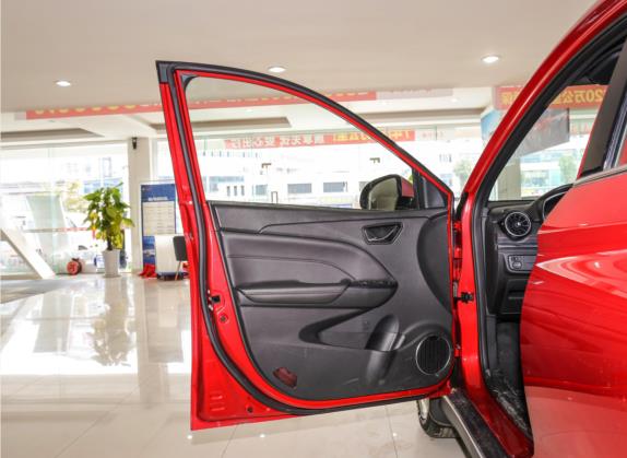 风光500 2021款 1.5L CVT乐享型 车厢座椅   前门板