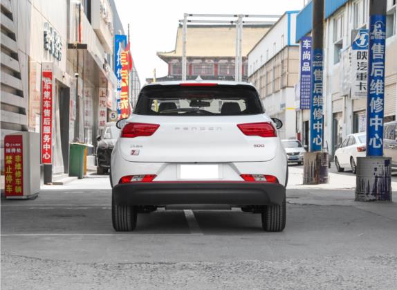 风光500 2022款 1.5L CVT尊享型 外观   正后