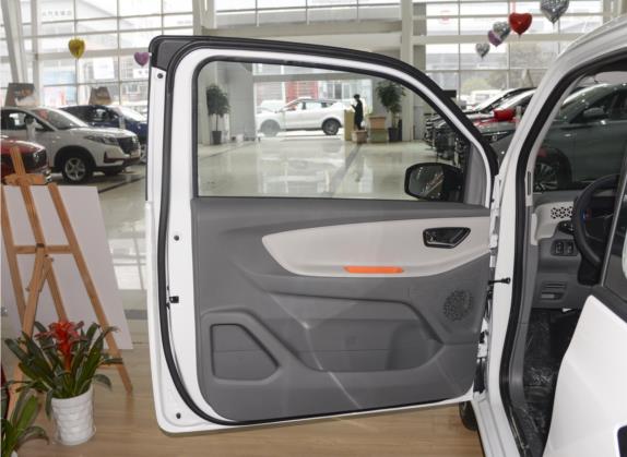风光MINIEV 2022款 实尚款 实用型 车厢座椅   前门板