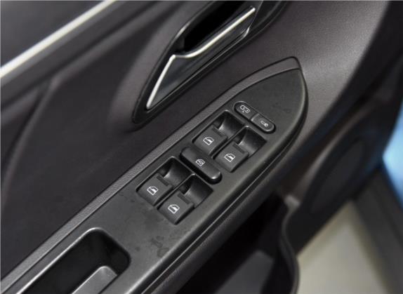 电咖·EV10 2018款 精英版 车厢座椅   门窗控制