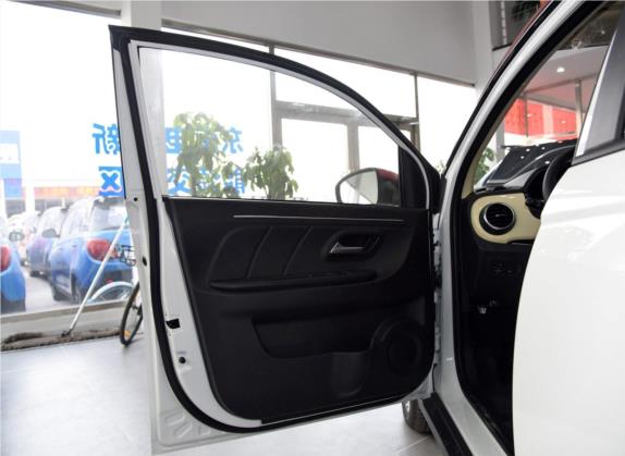 电咖·EV10 2018款 Pro 300 精英版 车厢座椅   前门板