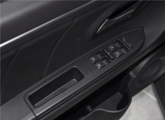 电咖·EV10 2018款 Pro 300 精英版 车厢座椅   门窗控制