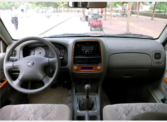 奥丁 2007款 3.2T 手动两驱豪华版 中控类   中控全图