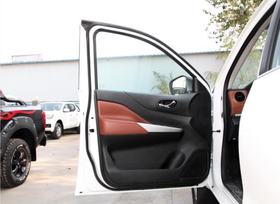 帕拉索 2021款 1.8T 手动两驱尊享版 车厢座椅   前门板