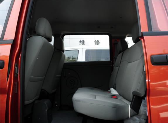 帅客 2013款 1.5L 手动标准型5座 国V 车厢座椅   后排空间
