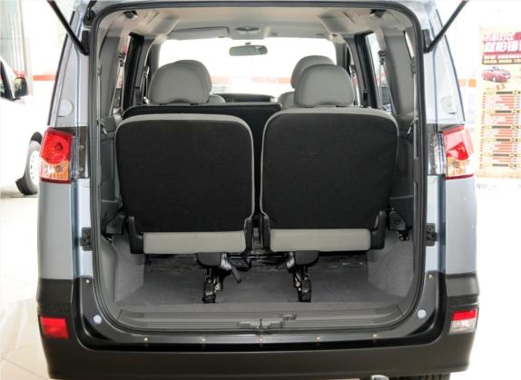帅客 2013款 1.5L 手动标准型7座 国V 车厢座椅   后备厢